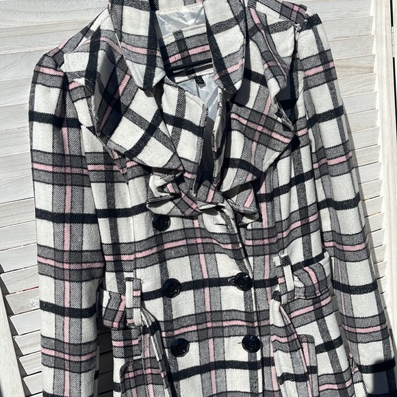 Pattern pink, black and white pea coat - Picture 2 of 2